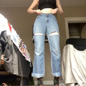 REALLY COOL GRUNGE RIPPED JEANS